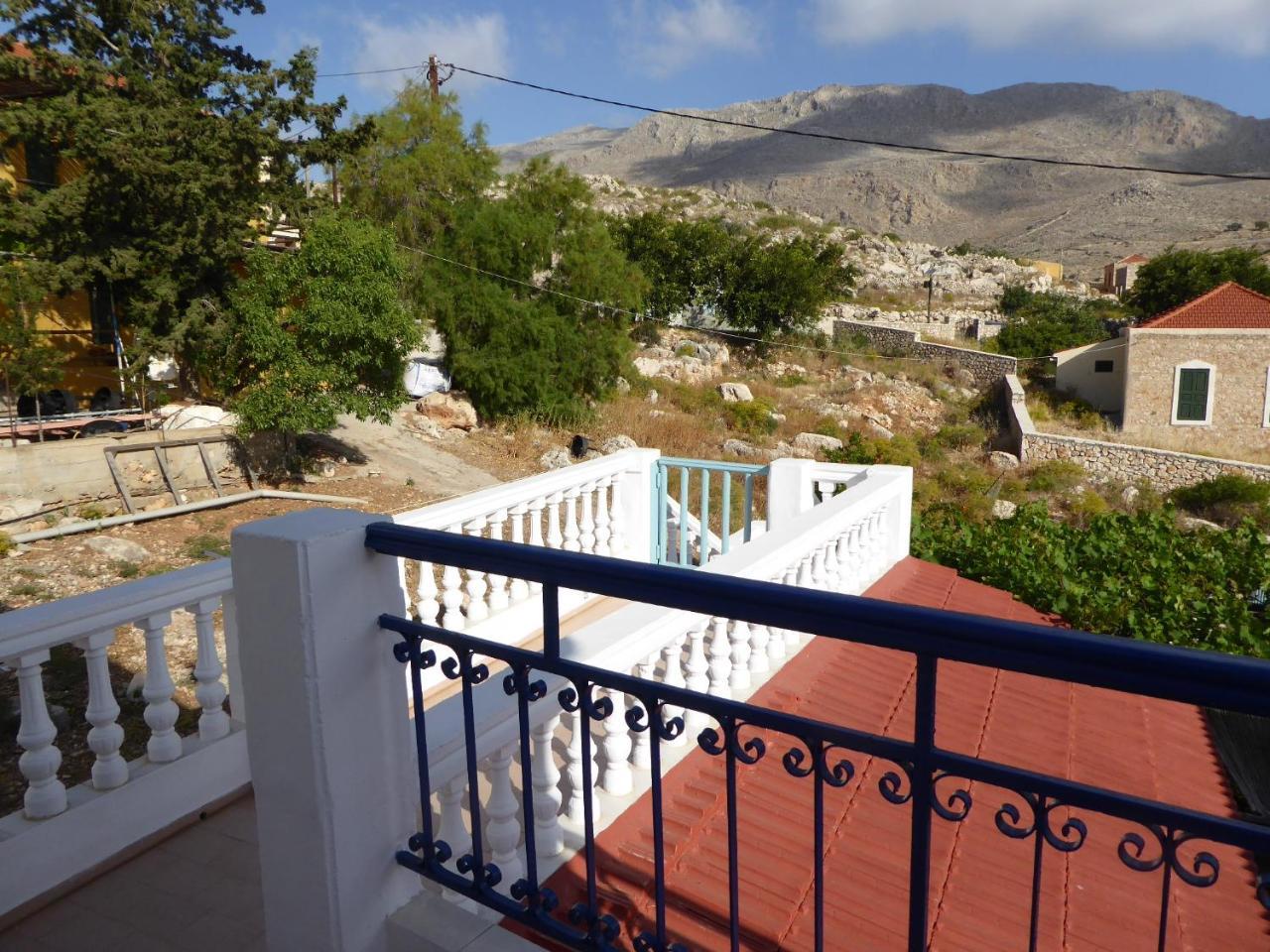Villa Yorgos Χάλκη Εξωτερικό φωτογραφία