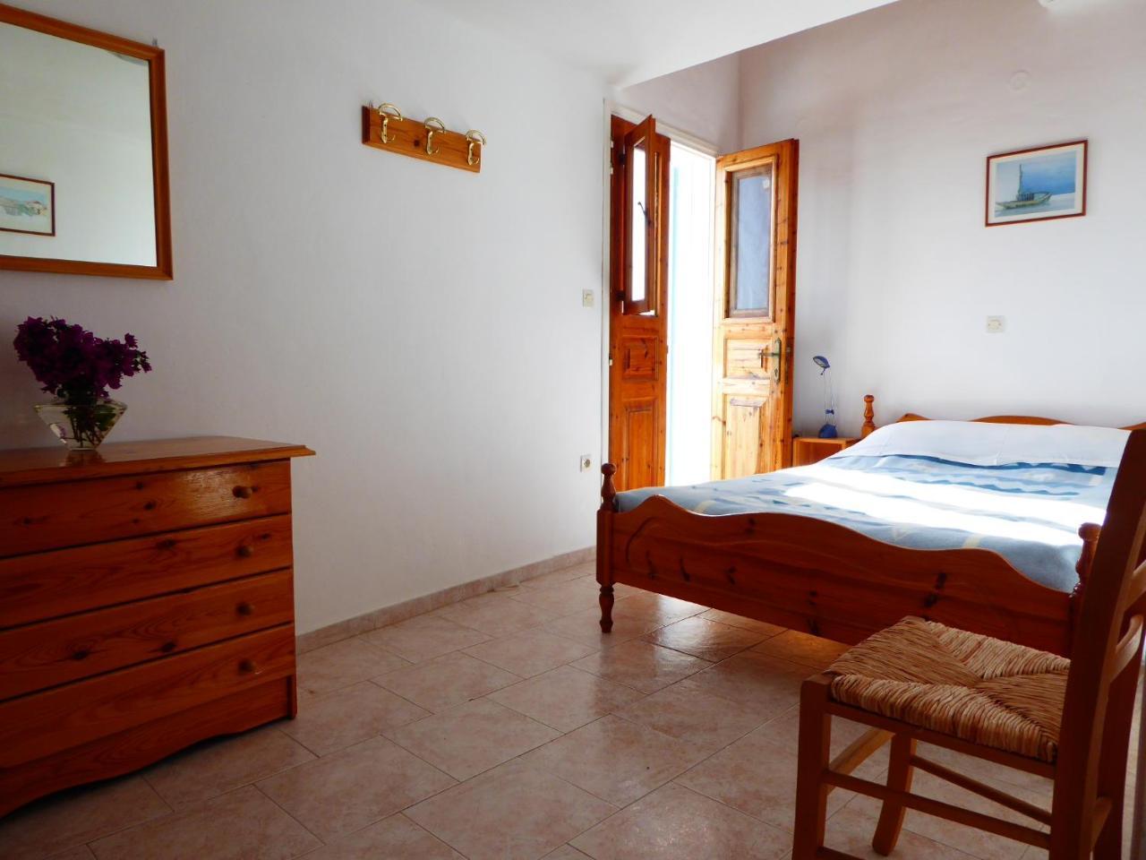 Villa Yorgos Χάλκη Εξωτερικό φωτογραφία